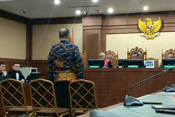 2-hakim-dissenting-opinion-atas-putusan-ibam-dalam-kasus-korupsi-chromebook-ijx