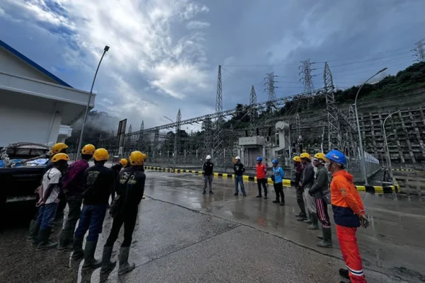 48-juta-pelanggan-pln-di-pulau-sumatera-masih-terdampak-mati-listrik-serempak-dsh
