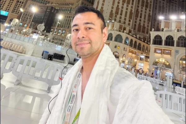 5-artis-indonesia-naik-haji-2026-raffi-ahmad-hingga-anang-hermansyah-bagikan-momen-haru-sjs