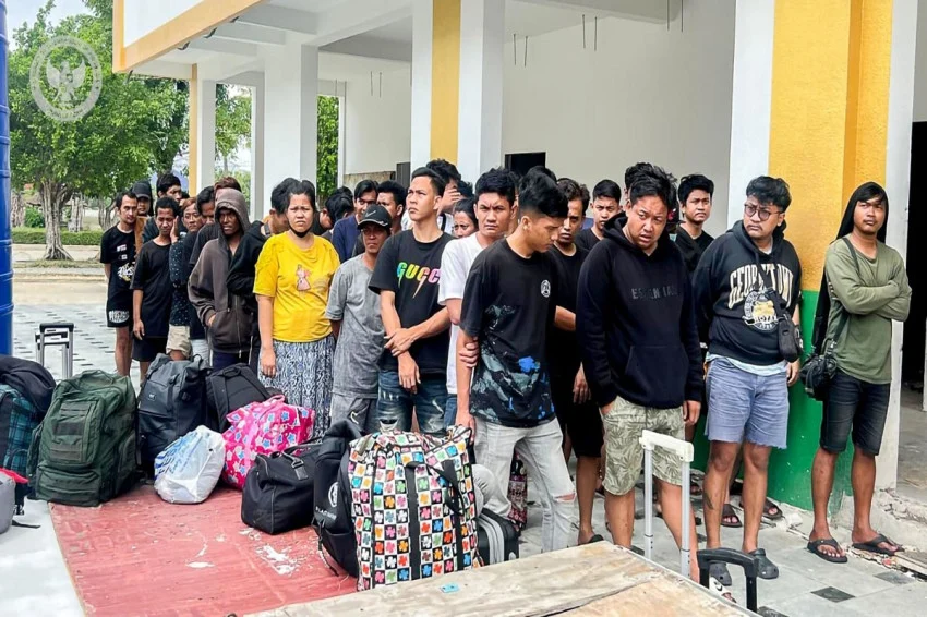 5950-wni-dapat-penghapusan-denda-overstay-dari-kamboja-qll