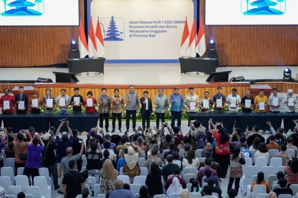 akad-massal-kur-1000-umkm-bri-bersama-pemerintah-dorong-penguatan-ekonomi-kreatif-di-bali-vbc