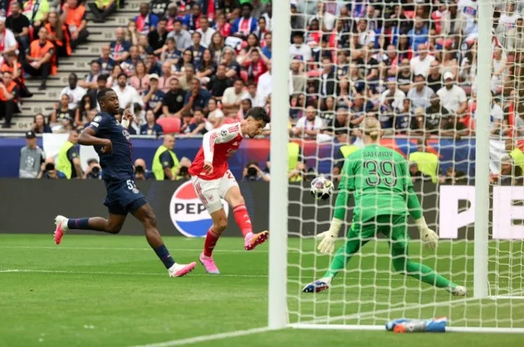 arsenal-ungguli-psg-10-di-babak-pertama-final-liga-champions-wmp