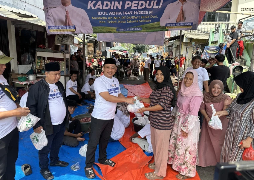 ayp-serahkan-hewan-kurban-ke-musala-annur-bukit-duri-aqp