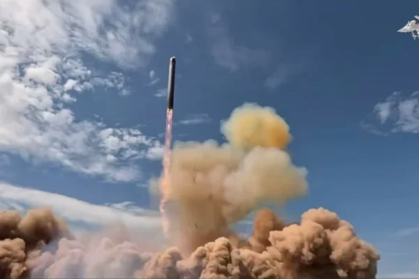 balas-dendam-rusia-luncurkan-600-drone-dan-90-rudal-tercanggihnya-ke-wilayah-ukraina-jbc