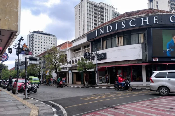bandung-jadi-destinasi-favorit-warga-jakarta-saat-libur-ini-3-tempat-wisata-paling-hits-cvj