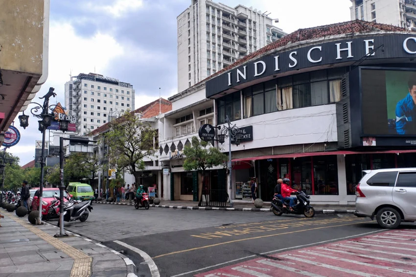 bandung-jadi-destinasi-favorit-warga-jakarta-saat-libur-ini-3-tempat-wisata-paling-hits-cvj