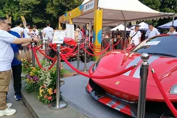 barang-lelang-hasil-rampasan-dipamerkan-kejagung-di-cfd-ada-ferrari-hingga-lukisan-emas-xby