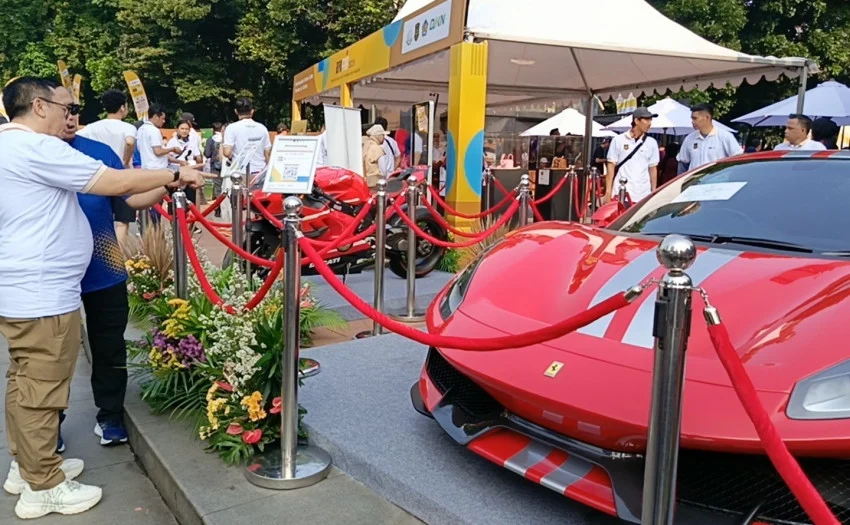 barang-lelang-hasil-rampasan-dipamerkan-kejagung-di-cfd-ada-ferrari-hingga-lukisan-emas-xby