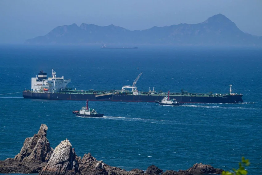 berhasil-lintasi-selat-hormuz-1-juta-barel-minyak-tiba-di-korsel-ouo