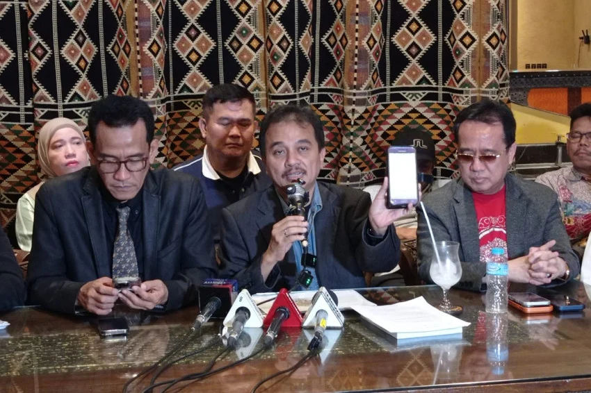 berkat-citizen-lawsuit-refly-harun-nilai-peluang-p21-kasus-ijazah-jokowi-kian-tipis-ugo