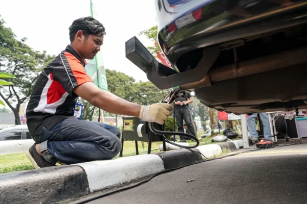 bijak-pakai-energi-pertamina-patra-niaga-uji-emisi-gratis-di-14-spbu-jnn