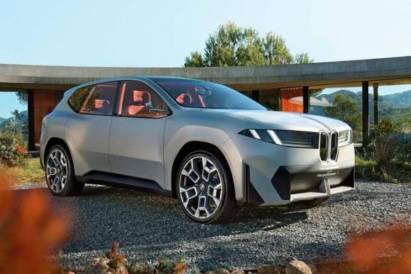 bmw-series-1-akan-menjadi-mobil-listrik-berpenggerak-roda-belakang-chr