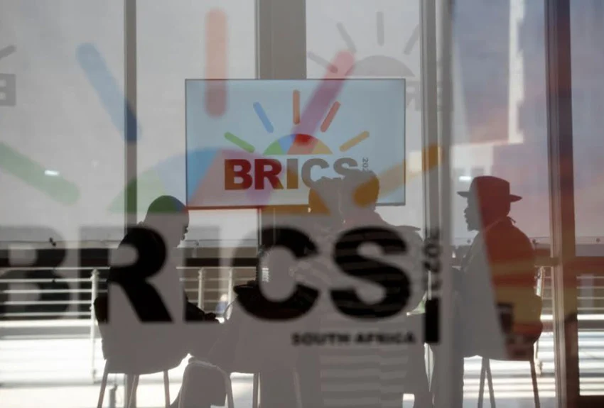 brics-jadi-senjata-terakhir-indonesia-jika-impor-150-juta-ton-barel-minyak-rusia-batal-ldy