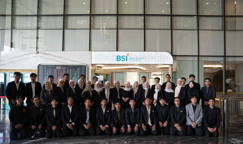 bsi-kembali-salurkan-beasiswa-untuk-5250-pelajar-dan-mahasiswa-lzd