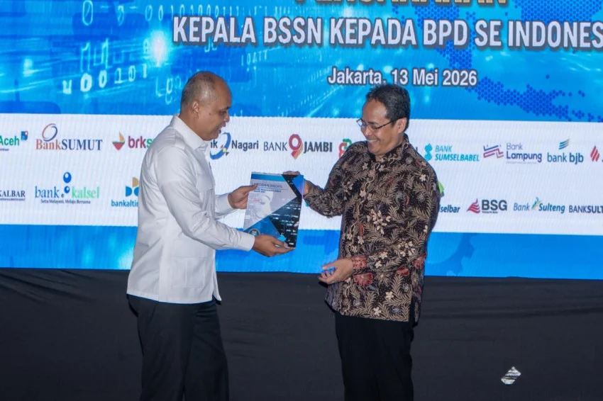 bssnasbanda-kolaborasi-perkuat-keamanan-siber-perbankan-daerah-aez