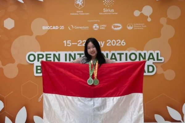 cerita-cynthia-nikita-wibowo-peraih-2-medali-oibo-2026-yang-bercitacita-menjadi-dokter-gigi-ilr