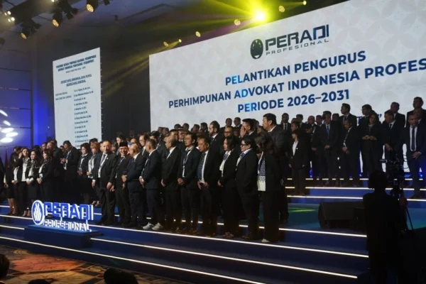 deretan-pejabat-dan-penegak-hukum-hadir-di-pelantikan-peradi-profesional-gee