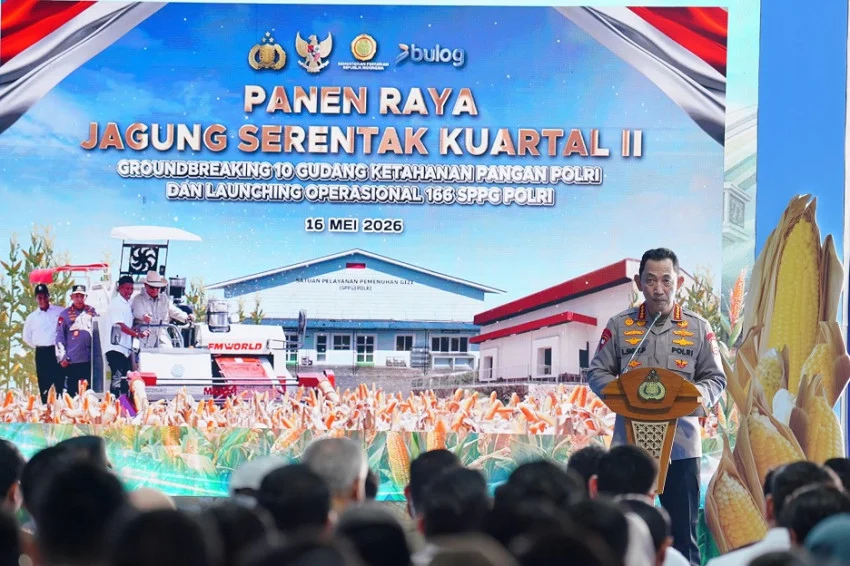 di-hadapan-prabowo-kapolri-paparkan-hasil-panen-raya-jagung-polri-vxk
