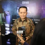 dirjen-keuangan-daerah-agus-fatoni-terima-penghargaan-digital-innovation-award-2026-bxn