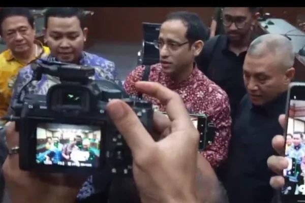 dituntut-18-tahun-penjara-nadiem-sebut-jaksa-abaikan-fakta-persidangan-lss