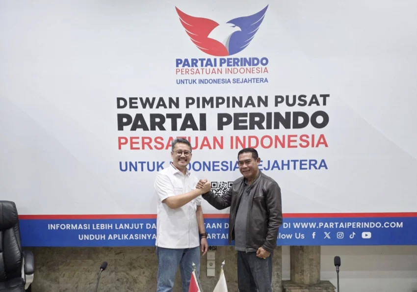 eks-pj-sekda-kupang-gabung-perindo-ntt-konsolidasi-politik-diperkuat-dan-target-rebut-kembali-basis-politik-jgz