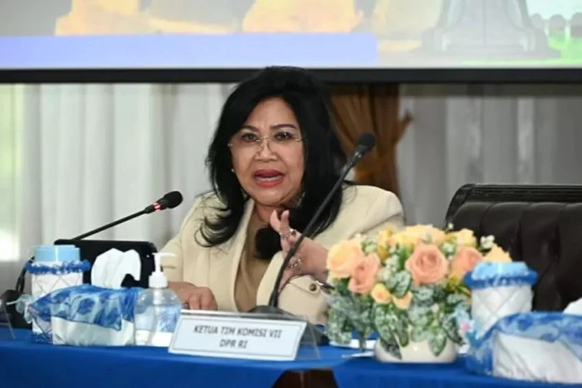 evita-dpr-soroti-ruwetnya-industri-tekstil-nasional-agj