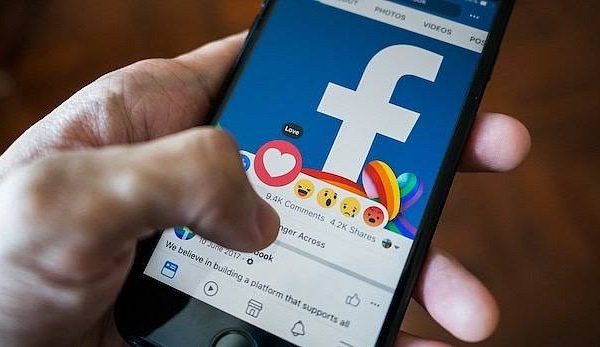 facebook-mengalami-kesalahan-aneh-ini-yang-terjadi-qau