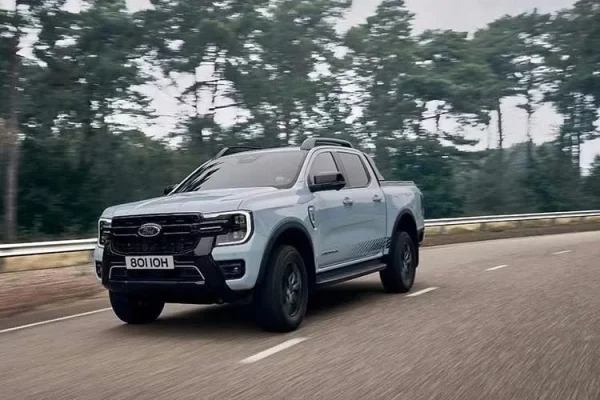 ford-meluncurkan-ranger-hybrid-ini-perbedaan-fiturnya-dengan-versi-biasa-irf