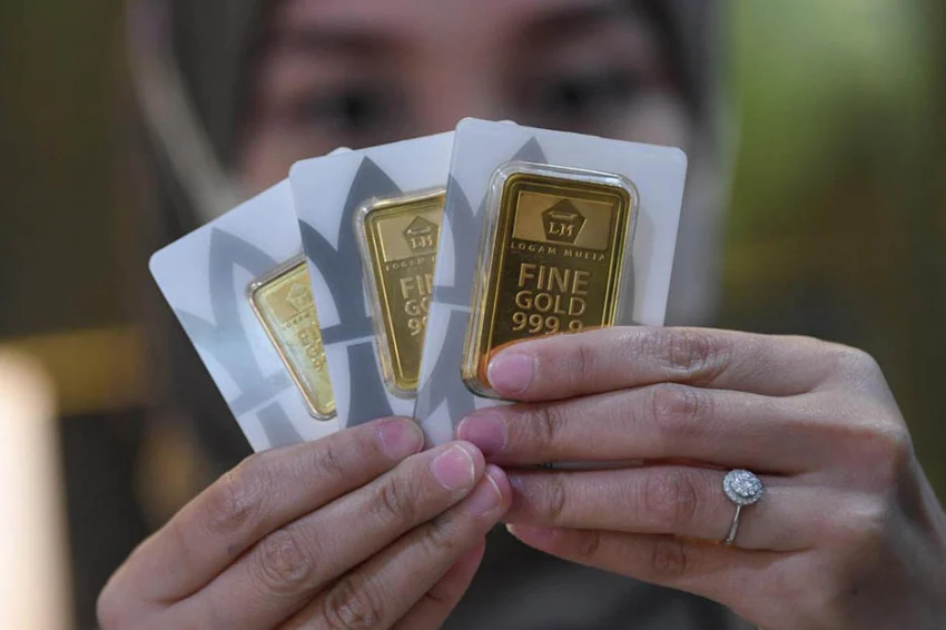 harga-emas-turun-tajam-saat-liburan-hari-ini-ambles-rp31-ribu-per-gram-urv