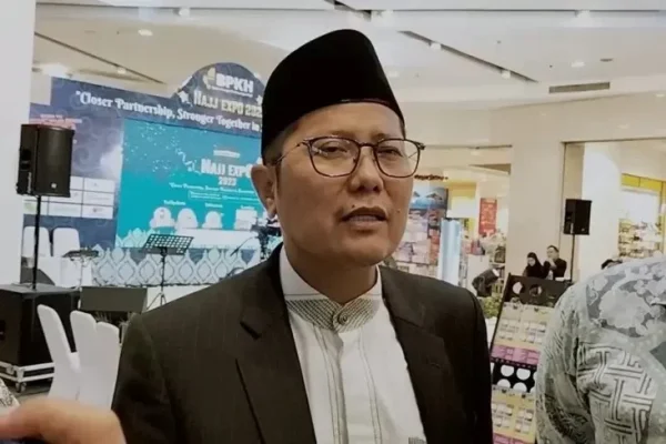 imbau-jemaah-jaga-kondisi-fisik-kh-cholil-nafis-jangan-sampai-tenaga-habis-sebelum-puncak-haji-zho