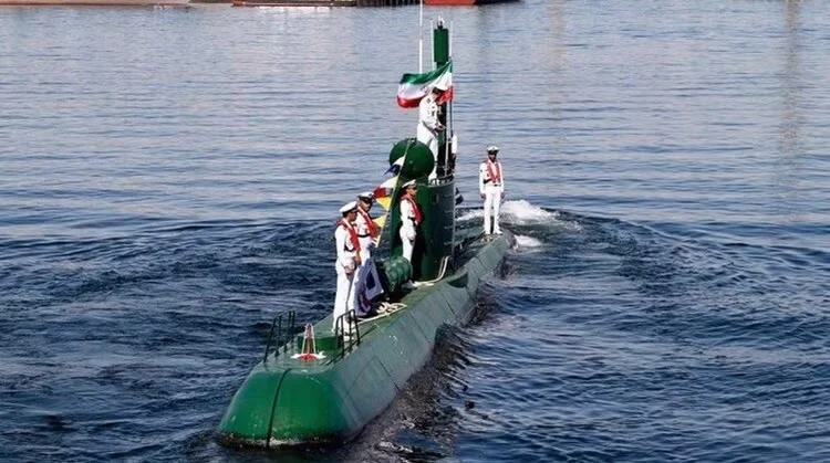 iran-siapkan-kapal-selam-mini-ghadir-penghancur-kapal-induk-as-cyo