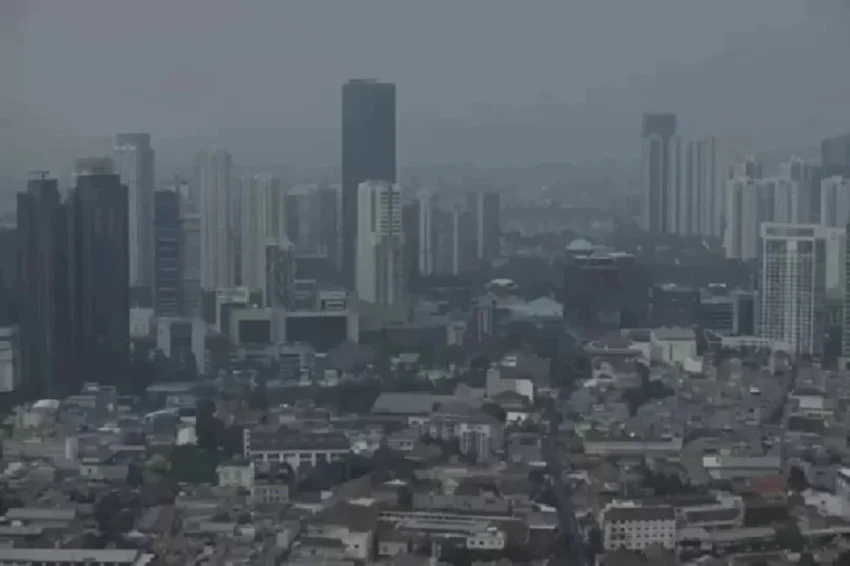 jaga-kualitas-udara-saat-kemarau-bmkg-pasang-alat-omc-di-gedung-tinggi-jakarta-mcy