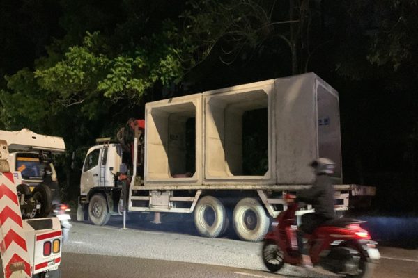 jalan-ambles-di-lenteng-agung-mulai-diperbaiki-box-culvert-dipasang-malam-ini-qlj