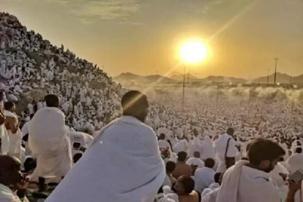 jelang-wukuf-arafah-musyrif-diny-titip-doa-untuk-kedamaian-dan-kesejahteraan-indonesia-ysi