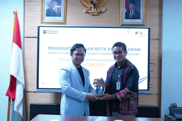 kai-logistik-dan-bogantara-jajaki-usaha-pengiriman-hewan-ternak-yue