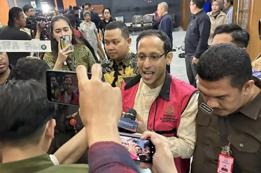 kasus-chromebook-rugikan-negara-rp52-triliun-hakim-ada-mark-up-rp4-juta-per-unit-jze