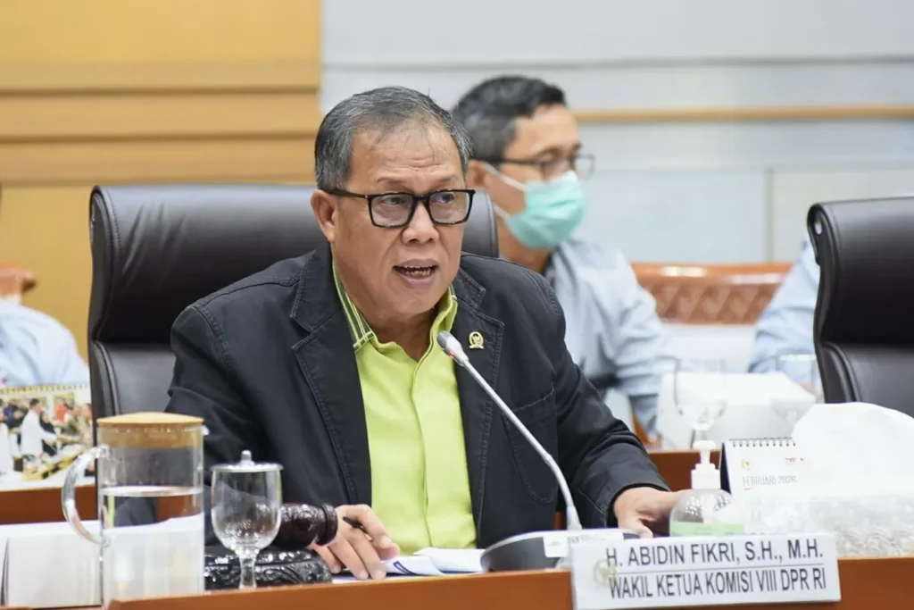 kecam-pengkaplingan-tenda-haji-legislator-pdip-desak-izin-kbih-nakal-dicabut-pnx