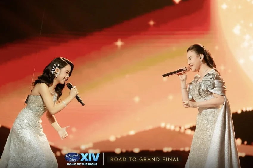 keren-penampilan-celyna-graceduet-bareng-rossa-dapat-standing-ovation-juri-boo