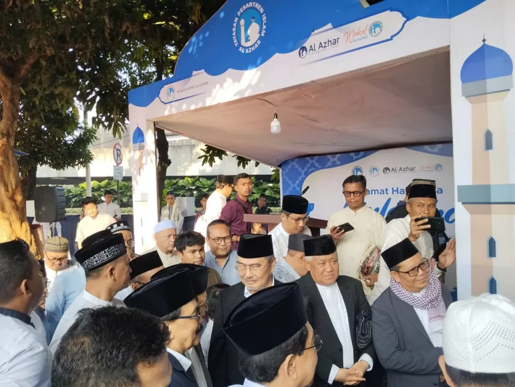 khotbah-iduladha-di-lapangan-masjid-agung-al-azhar-din-syamsuddin-tekankan-pentingnya-persatuan-umat-islam-pki