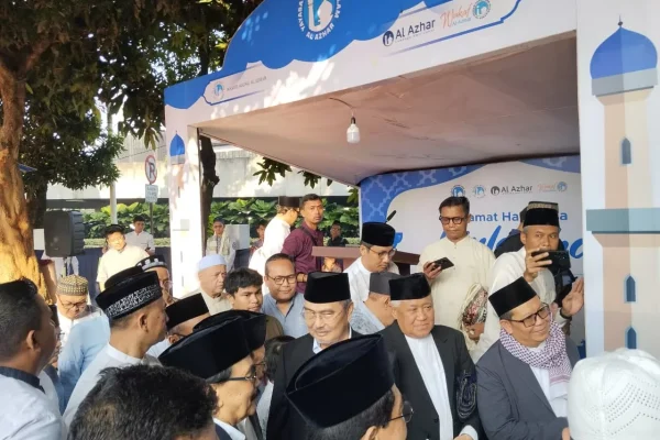 khotbah-iduladha-di-lapangan-masjid-agung-al-azhar-din-syamsuddin-tekankan-pentingnya-persatuan-umat-islam-pki