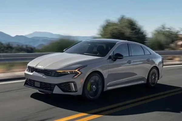 kia-k5-facelift-terungkap-bermesin-hybrid-dengan-teknologi-premium-pem