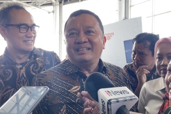 komdigi-sebut-registrasi-sim-card-berbasis-biometrik-sederhana-dan-cepat-begini-prosesnya-ske
