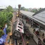 komisi-v-dpr-dorong-evaluasi-sistem-keselamatan-kereta-api-xyj