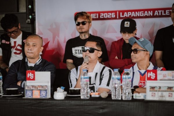 konser-slank-bersama-hs-di-palembang-jadi-romantisme-owner-haji-suryo-jzo