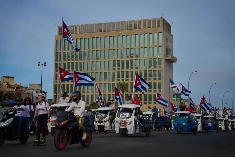 kuba-bukan-iran-dan-venezuela-mengapa-trump-tak-mudah-mengalahkan-havana-npm