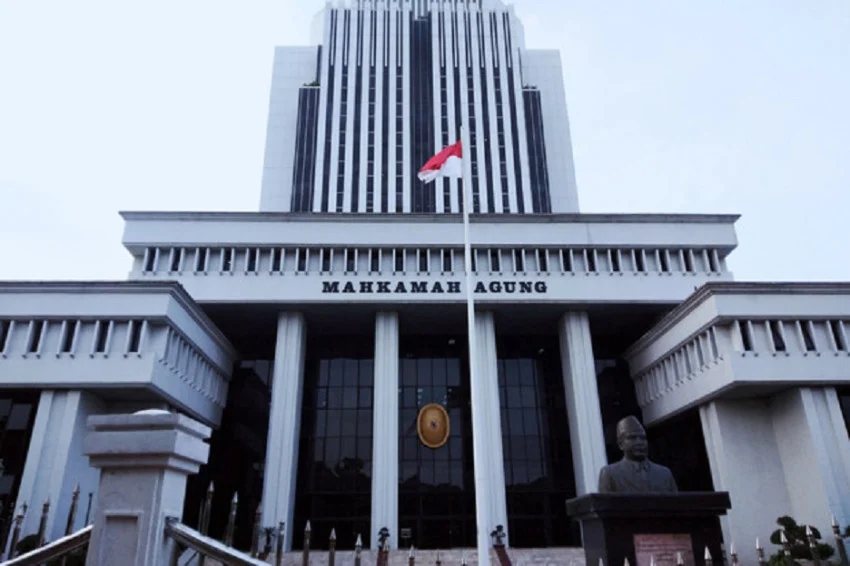 ma-tolak-kasasi-dokter-taufik-eko-nugroho-terkait-kasus-pemerasan-di-ppds-kedokteran-undip-ric