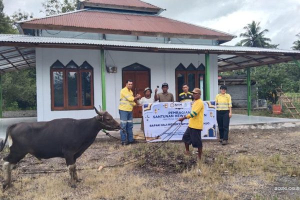 melalui-nhm-peduli-nhm-berbagi-hewan-kurban-untuk-masyarakat-lingkar-tambang-yic
