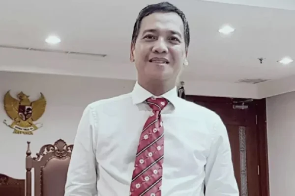 menggugat-ilusi-kapitalisme-negara-jpd