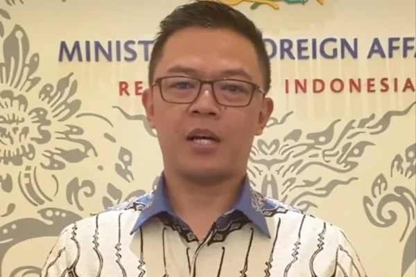 menlu-sugiono-kecam-penyiksaan-9-wni-aktivis-global-sumud-flotilla-oleh-israel-zjl