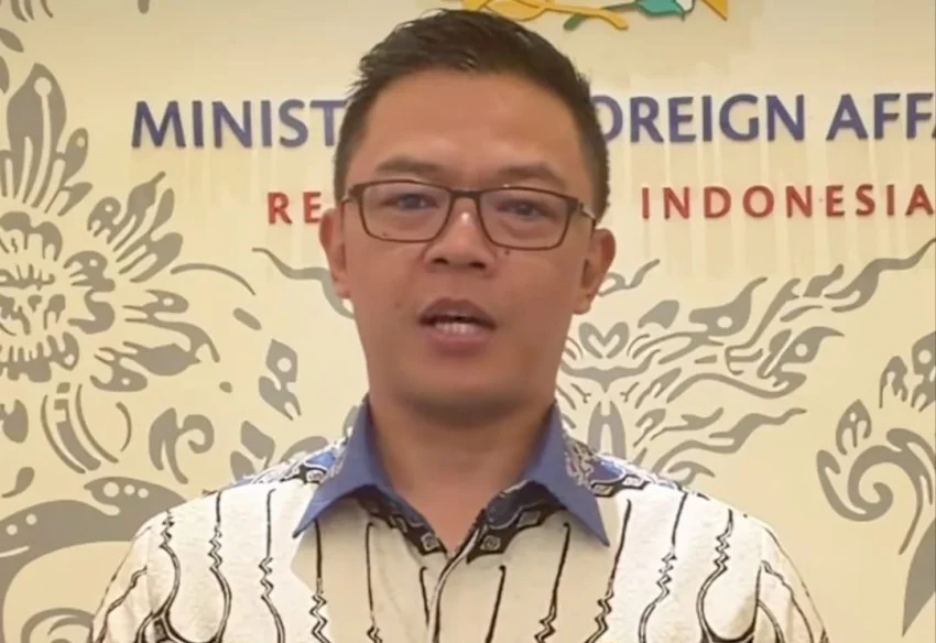 menlu-sugiono-kecam-penyiksaan-9-wni-aktivis-global-sumud-flotilla-oleh-israel-zjl